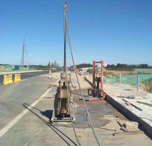 汉滨公路高聚物注浆加固
